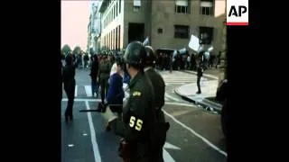 SYND 14/06/74 PERON SPEAKS AT A RALLY IN SUPPORT OF HIS DECISION NOT TO RESIGN