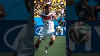 MESUT ÖZIL |THAT FIRST TOUCH|SKILLS#shorts#ozil#fenerbache