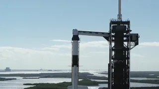 SpaceX's DM-1 Crew Dragon on Pad 39A (1440p)