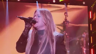 Kelly Clarkson iHeart Radio Music Festival 9/23/23. (2)