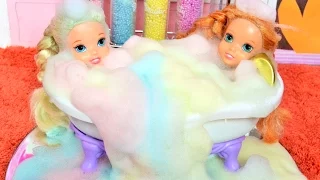 Spa Day! Elsa and Anna Toddlers at Beauty Salon! Barbie - Relaxing - Toys and Dolls - Family Stories