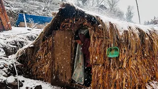 Best Life in The Nepali Himalayan Village During The Winter । Best Compilation Video Snowfall Time