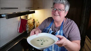 Spargelsuppe aus Spargelschalen kochen