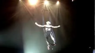 "Try" (Live) - Pink - San Jose, HP Pavilion - February 18, 2013 P!nk - Try