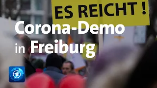 Corona-Demo: Impfgegner:innen protestieren in Freiburg