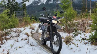 Sketchy Single-Track in the Snow with the KLX 300