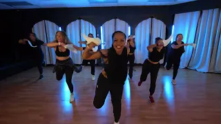 Shake the Place by Machel Montano & Destra | Fitness With Robin | Dance Fitness | Soca | Zumba