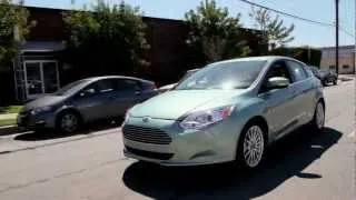 Ford '12 Focus Electric and  '13 Fusion Hybrid - Jay Leno's Garage