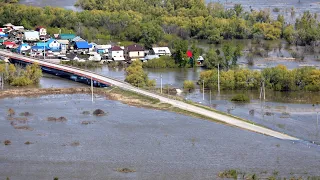 Уровень воды продолжает расти. Тысячи человек эвакуированы из Тюменской области