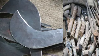 Forging a KATANA out of Rusted Iron CHAIN Fish cutting knife