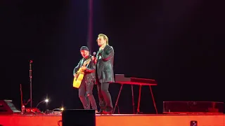 U2 with Neil Finn - Don't Dream It's Over