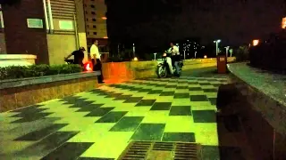 An ninh khu Era Town: xe máy lạ từ bên ngoài vào vô tư chạy khắp nơi
