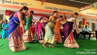 Chooda chakkaani thalli Chukallo jabilli Zphs Peddapur dance performance