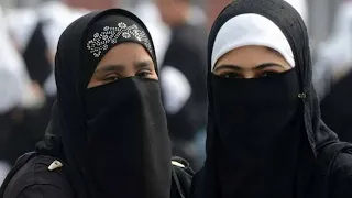 В Казахстане запретят носить хиджабы и никабы в общественных местах