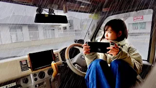 Rainy day routine living in a minivan.