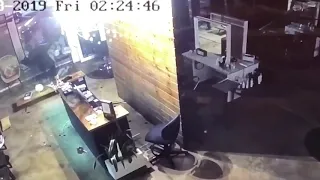 Video: Clumsy thieves caught breaking into Normal Heights salon