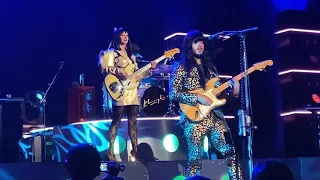 Khruangbin - Hip Hop Medley Potpourri (live) 8/6/2022 Westville Music Bowl, New Haven, CT