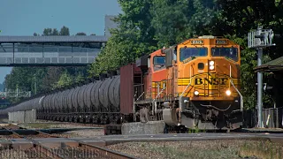 Rush Hour Train Action in Kent, WA - BNSF and Sounder Trains in Horn Alley