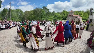 Настап на играорни друштва од Кичево во Кнежинскиот Манастир