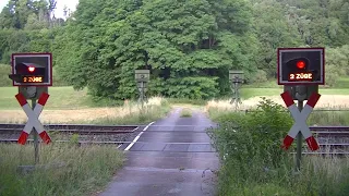 Spoorwegovergang Aumenau (D) // Railroad crossing // Bahnübergang