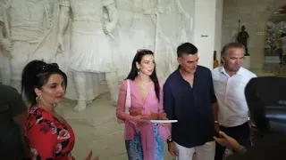 Dua Lipa ne Kalanë e Krujës. Dua Lipa in Kruja, Albania.