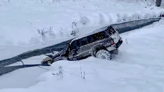 Patrol Y61 на 40 Трепадорах почти осилил брод и помог новичку на Opel Monterey | Latvian Offroad