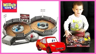 Kids Toy Review - Disney Cars Mini Racers Crank & Crash Derby Playset - Willy's Toys