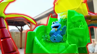 Best Sesame Street Bubble Party | Cookie Monster and Elmo Water Adventure | Fun Educational Video