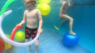 Water balloons Underwater