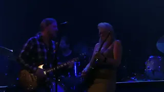 Tedeschi Trucks Band - Just Won't Burn