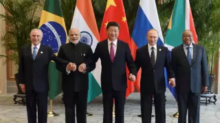 Путин прибыл в Индию на саммит БРИКС