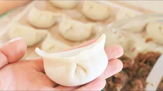 How to Make Chinese Dumplings From Scratch
