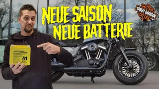 Harley Davidson Sportster - Batterie Ein / Ausbau | Step by Step| neue Motobatt