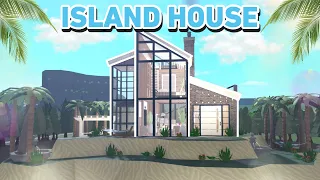 BUILDING A PRIVATE ISLAND HOUSE IN BLOXBURG