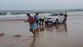 Hilarious Stockton Beach 4WD recovery