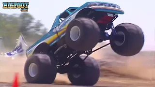 Wildfoot Wheelie Run - 3 BIGFOOTs from 1993 - BIGFOOT 4x4, Inc.