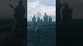 soldado viraliza no tiktok com dancinhas inusitadas em meio a guerra..