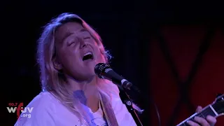 Lissie - "Carving Canyons" (Live at Rockwood Music Hall)