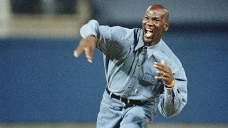 Michael Jordan throws out first pitch of Game 1 of the 1993 ALCS