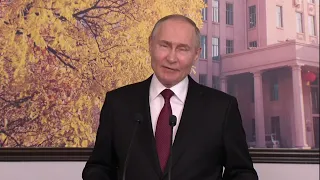 «Мы с ним часто общались, были в постоянном контакте!»: Путин о Зеленском
