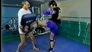 MUAY THAI   Ernesto Hoost   K1 Super Techniques