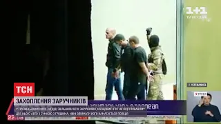 Захоплення заручників у Грузії: озброєного чоловіка розшукує поліція