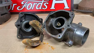 Can We Save This Farmall M Carburetor??? Damaged by Frozen Water & Rust - Restoration Series Part 1