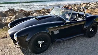 Walkaround a Black Superformance Cobra at the Beach