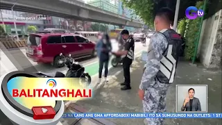 Ilang motorcycle rider na dumaan sa bike lane sa EDSA, tineketan ng IACT | BT