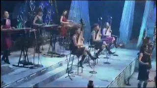 12 Girls Band New Classicism Medley - Live