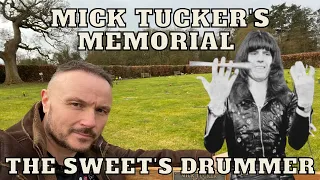 Mick Tucker's Memorial Plaque - Famous Graves