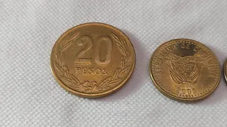Las tres versiones y su valor de la moneda antigua de 20 pesos de Colombia.