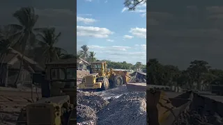 Cat 988 getting stuck