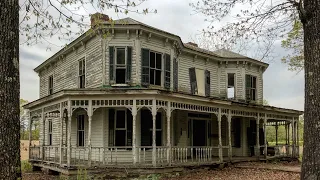 Beautiful 164 year old Once Grand Abandoned House Down South